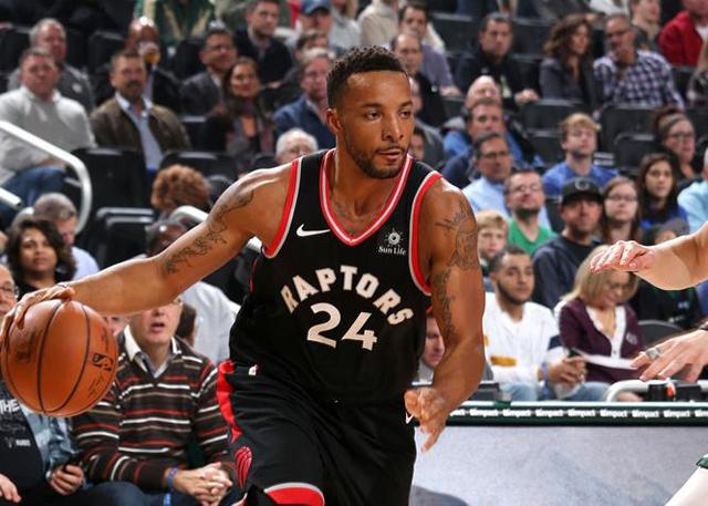 与社交媒体 与社交媒体