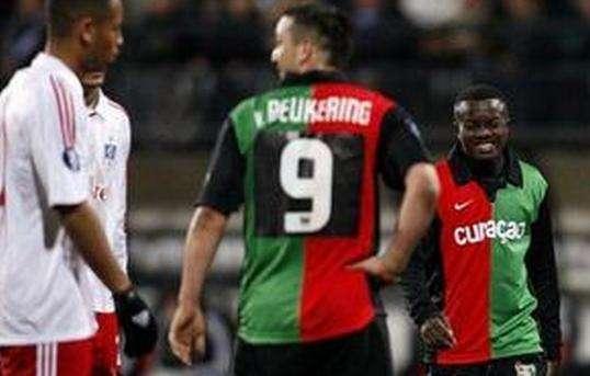 足球視角向 足球視角向