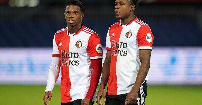 在此背景下 在此背景下