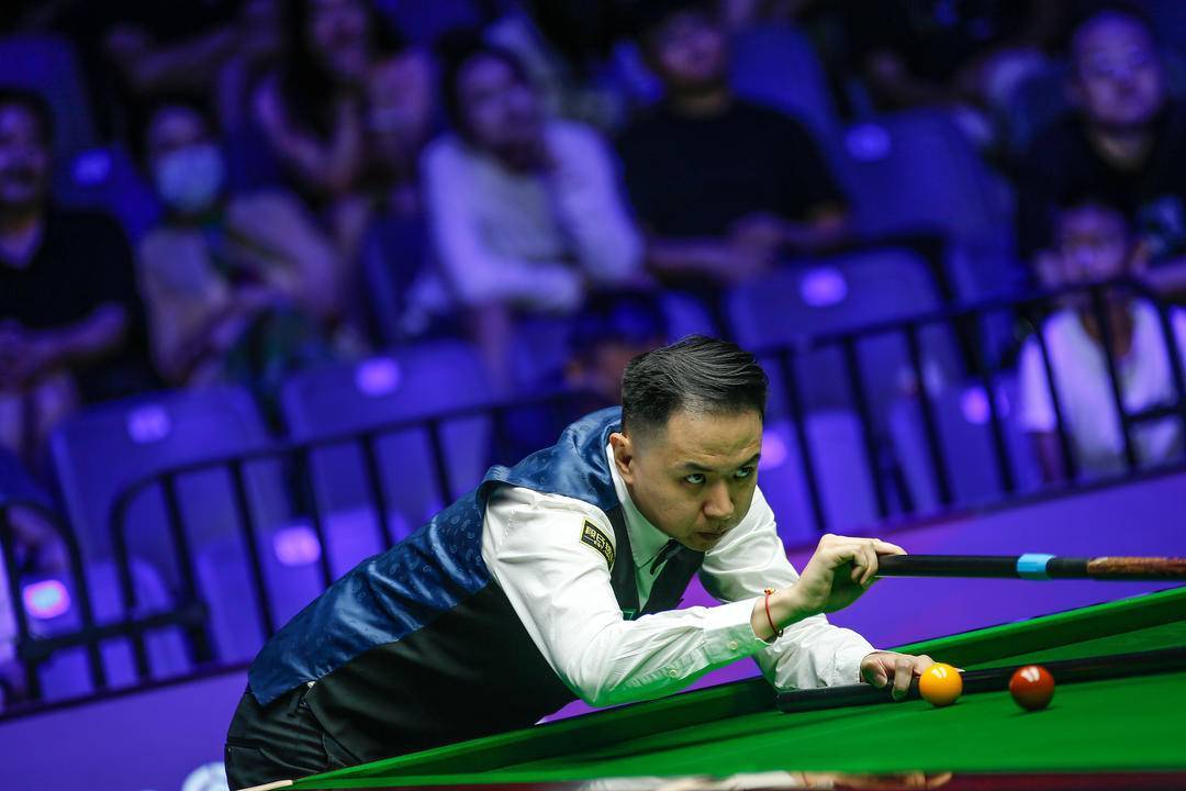 他以不懈的 他以不懈的