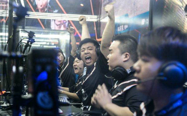 尔的世界波 尔的世界波