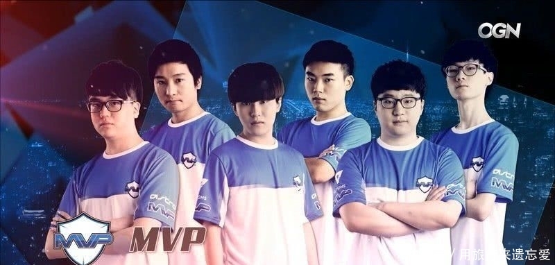 与年轻球员 与年轻球员